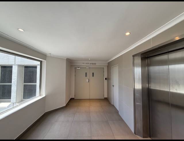 383.50M² OFFICE TO LET IN FORESHORE
